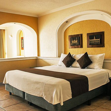 Hotel Los Aluxes Merida Exterior photo
