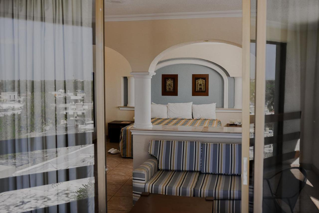 Hotel Los Aluxes Merida Exterior photo