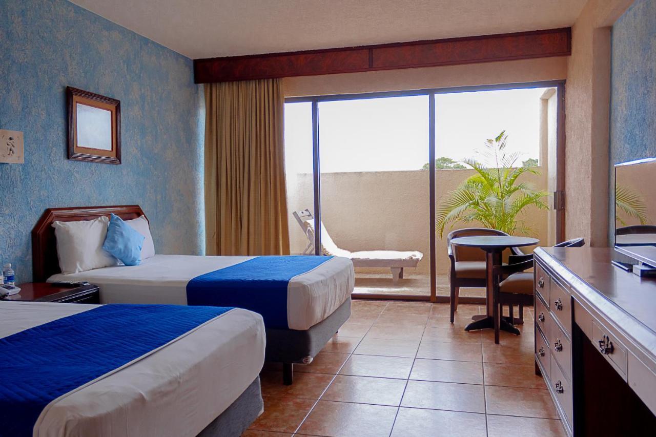 Hotel Los Aluxes Merida Exterior photo