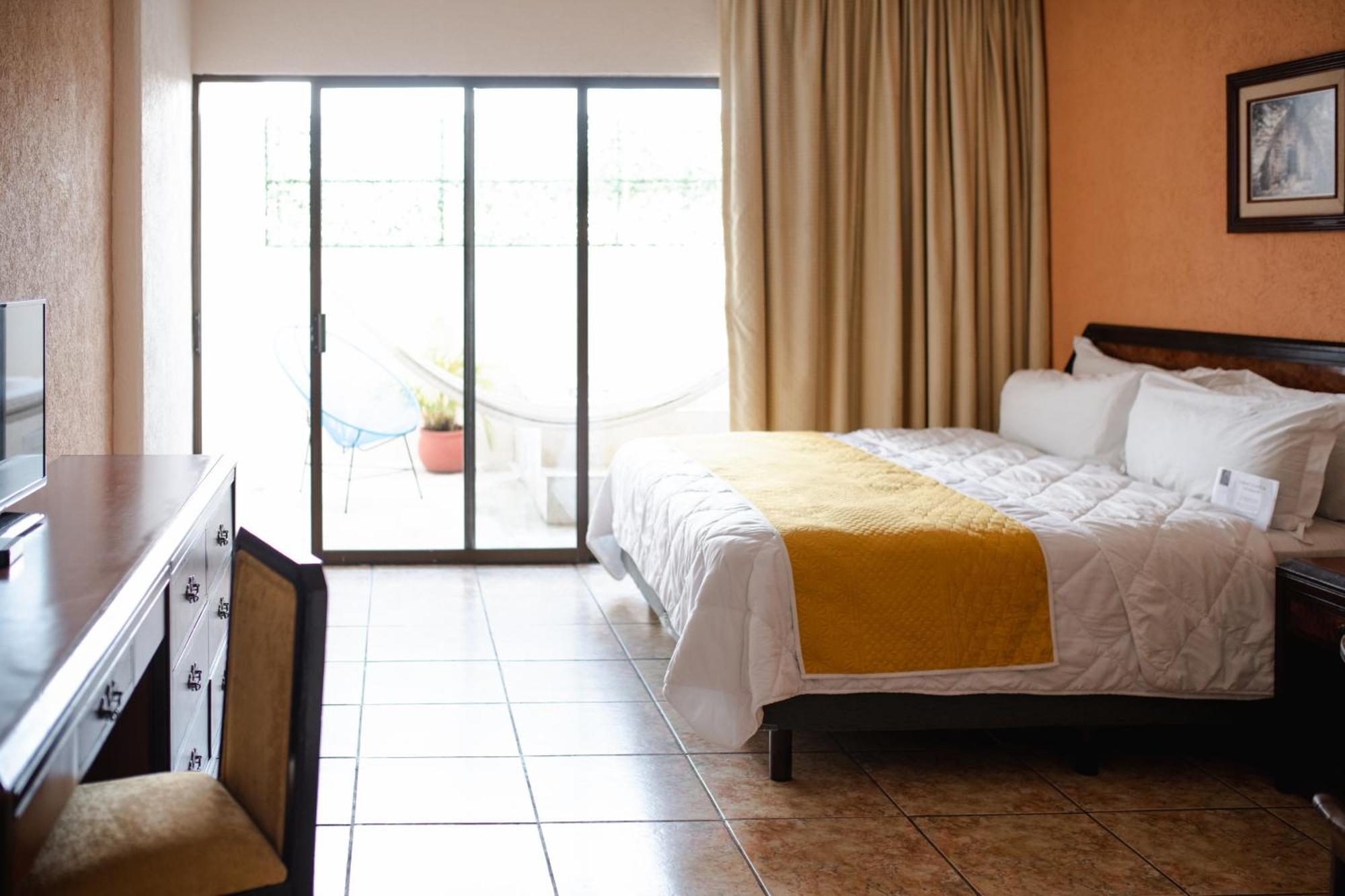 Hotel Los Aluxes Merida Exterior photo